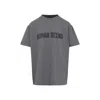 Balenciaga Graphic Text Grey T-shirt With Relaxed Fit In Grey