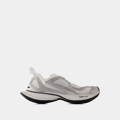 Balenciaga Two-tone Mesh And Fabric Circuit Sneakers In White