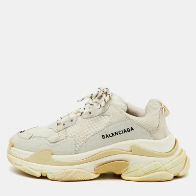 Pre-owned Balenciaga White/grey Faux Leather And Mesh Triple S Low Top Sneakers Size 38