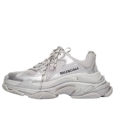 Balenciaga (wmns)  Triple S Sneaker 'silver'