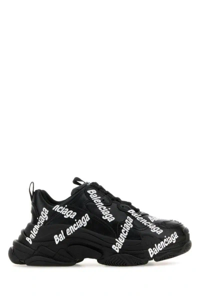 Balenciaga Woman Sneakers In Black