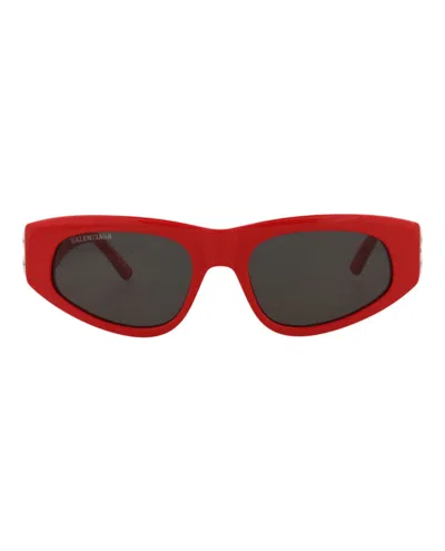 Pre-owned Balenciaga Women's  Cat Eyeframe Recycled Acetate Sunglasses/30008868016) In Red/silver/grey (bb0095s In Multi