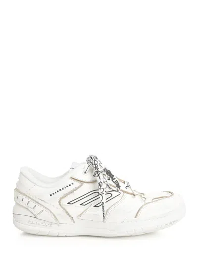 Balenciaga Women Hamptons Worn-out Leather Low-top Sneakers In Neutral