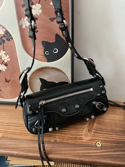 Balenciaga Women Pre-loved Bag Very Good Condition In Black