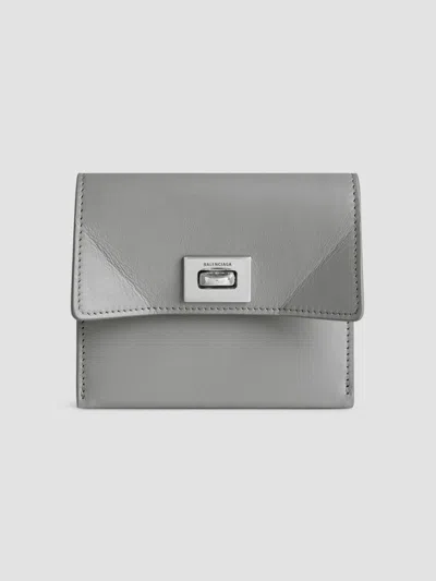 Balenciaga Women's Rodeo Card Holder With Flap In Cloud Grey