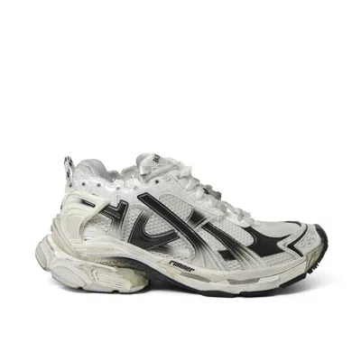 BALENCIAGA WOMEN'S RUNNER GRADIENT SNEAKERS