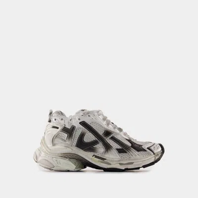 Balenciaga Multicolor Runner Sneaker For Men In Multicolour
