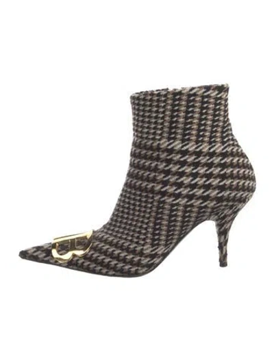 Pre-owned Balenciaga Wool Houndstooth Print Boots In Black/neutrals