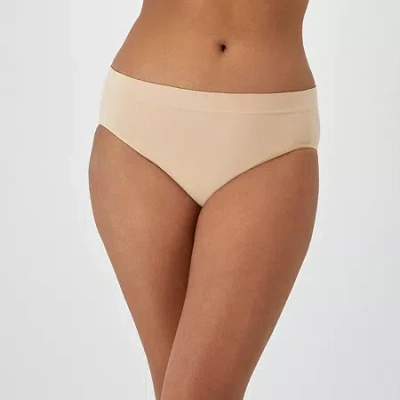 Bali One Smooth U All Over Smoothing Hi-cut Panties Df2362 In Sand