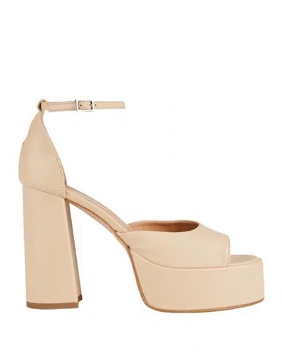 Bali Ē Woman Sandals Beige Size 10 Leather