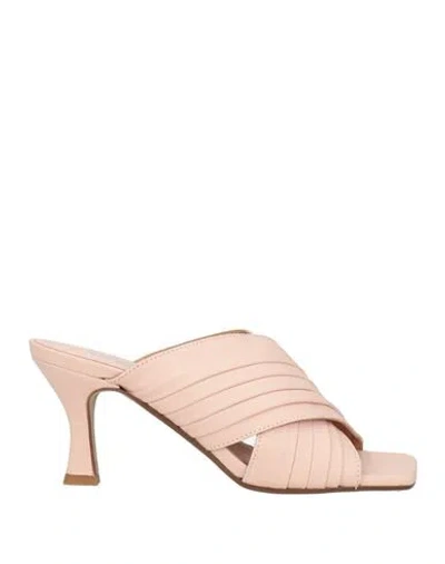 Bali Ē Woman Sandals Blush Size 7 Soft Leather In Pink