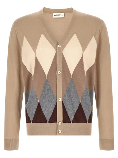 Ballantyne Argyle Jacquard Cardigan In Beige