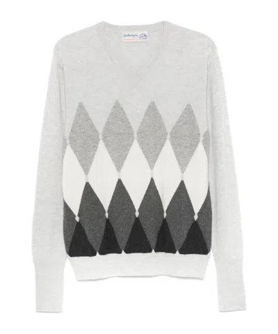 Ballantyne Diamond-pattern V-neck Sweater In White