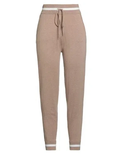 Ballantyne Of Peebles Woman Pants Camel Size 6 Cashmere