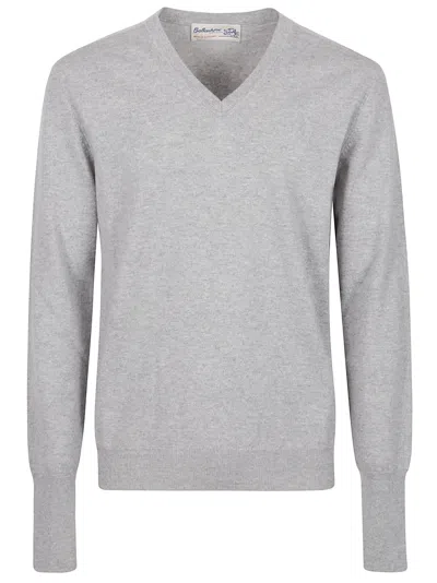 Ballantyne Plain V-neck Sweater In Gray