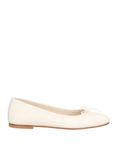 Ballerina Woman Ballet Flats Off White Size 8 Leather