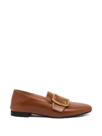 Bally Buckle Leather Falt Pumps In Brown
