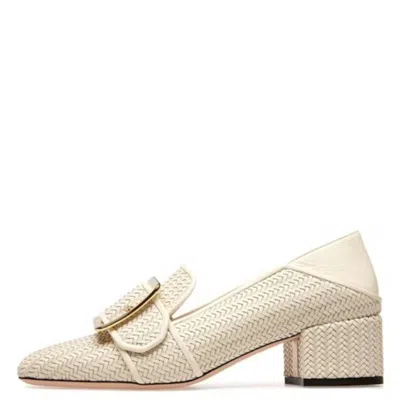 Bally Janelle 40 Woven Leather Pumps In Neutral