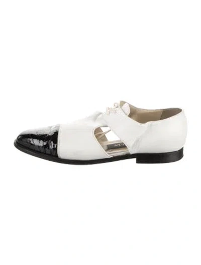 Pre-owned Bally Leather Animal Print Flats In White