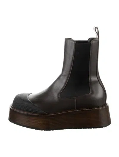 Pre-owned Bally Leather Chelsea Boots In Black