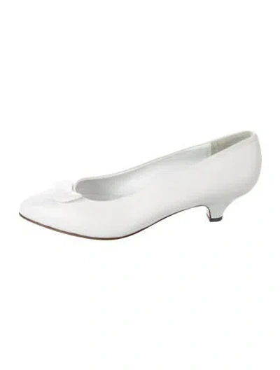 Pre-owned Bally Leather Flats In White
