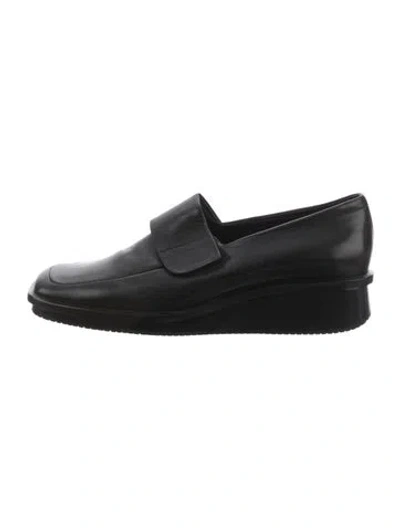 Pre-owned Bally Leather Loafers In Neutral