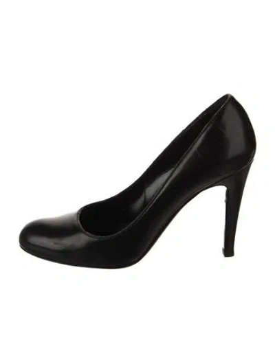 Pre-owned Bally Leather Pumps In Black