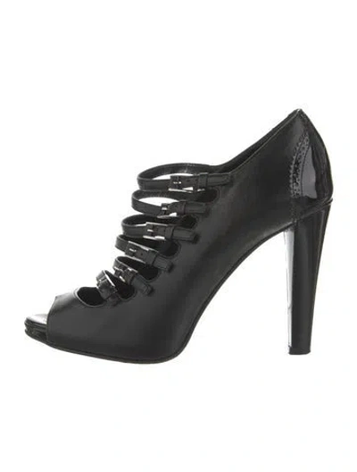 Pre-owned Bally Leather Pumps In Black
