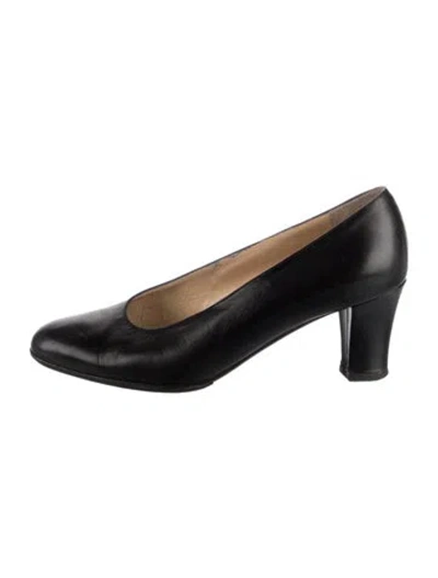 Pre-owned Bally Leather Pumps In Black