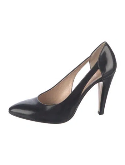 Pre-owned Bally Leather Pumps In Black