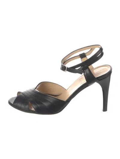 Pre-owned Bally Leather Pumps In Black