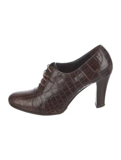 Pre-owned Bally Leather Pumps In Brown