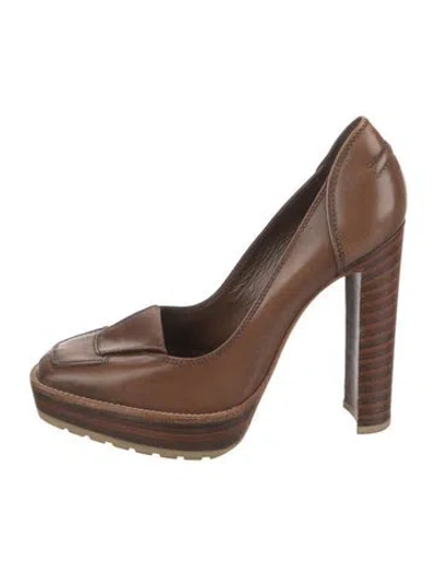 Pre-owned Bally Leather Pumps In Brown
