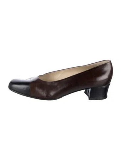 Pre-owned Bally Leather Pumps In Brown