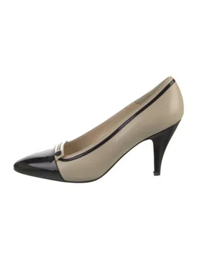 Pre-owned Bally Leather Pumps In Neutral
