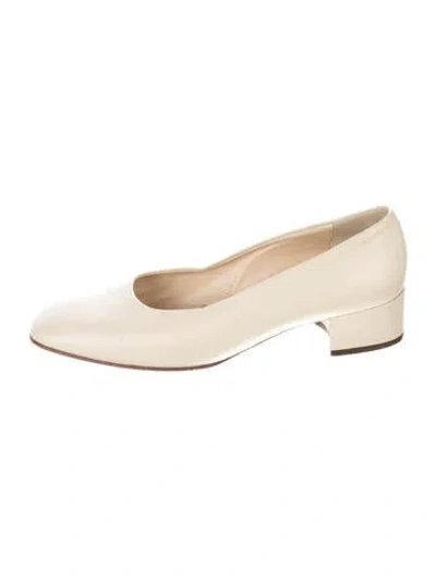 Pre-owned Bally Leather Pumps In Neutrals