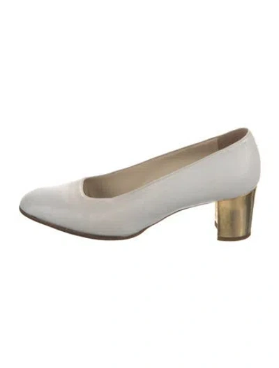 Pre-owned Bally Leather Pumps In White