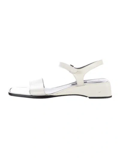 Pre-owned Bally Leather Sandals In White