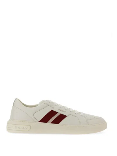 Bally "moony" Trainer In White