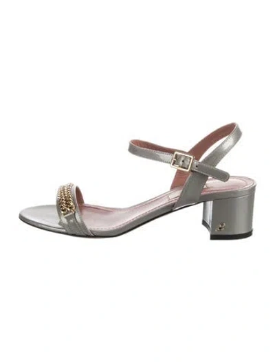 Pre-owned Bally Patent Leather Chain-link Accents Sandals In Silver