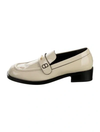 Pre-owned Bally Patent Leather Pumps In Neutral