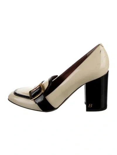 Pre-owned Bally Patent Leather Pumps In Neutral