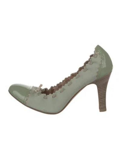 Pre-owned Bally Suede Pumps In Green