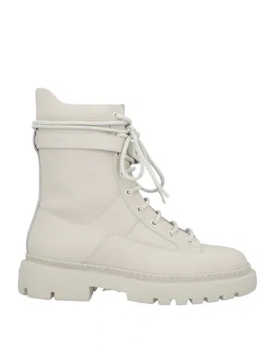Bally Woman Ankle Boots Off White Size 10.5 Leather