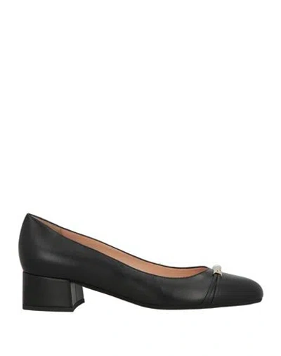 Bally Woman Pumps Black Size 7 Leather