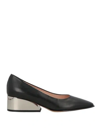 Bally Woman Pumps Black Size 7.5 Calfskin