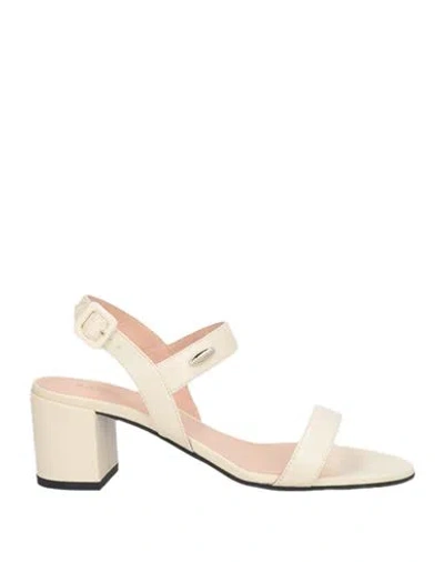 Bally Woman Sandals Ivory Size 6 Lambskin In White