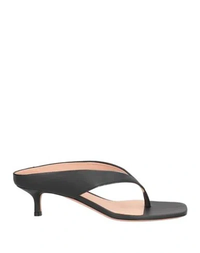 Bally Woman Thong Sandal Black Size 7.5 Leather