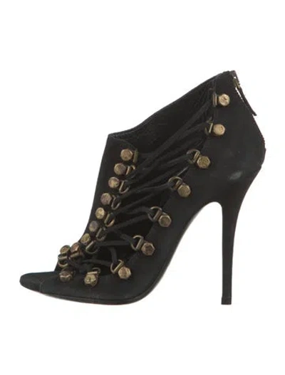 Pre-owned Balmain Canvas Pumps In Black