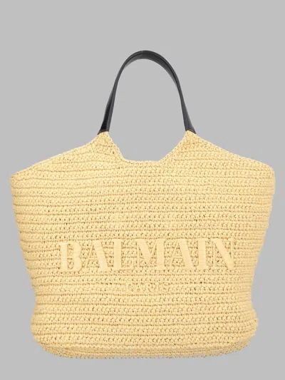 Balmain Chic Shoulder Bag In Sand